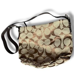 COACH Signature F15067 Shoulder Bag Pochette Can be worn cross-body Brown canvas